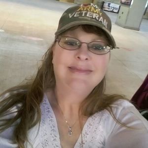 Meet your Posher, Becky